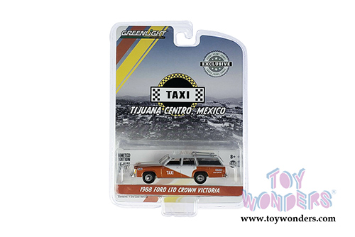 Greenlight - Ford LTD Crown Victoria Tijuana Centro, Mexico Taxicab (1988, 1/64 scale diecast model car, Brown/White) 30026/48