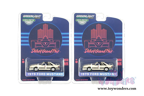 Greenlight - Ford Mustang 1982 Detroit Grand Prix Official Pace Car (1979, 1/64 scale diecast model car, White/Black) 30167/48