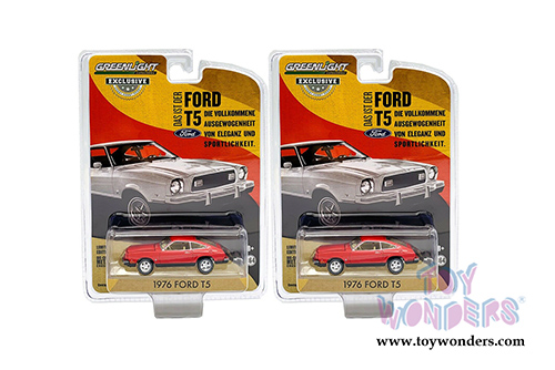 Greenlight - Ford T5 Hardtop (1976, 1/64 scale diecast model car, Bright Red/Black) 30204/48