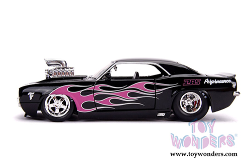 Jada Toys - Metals Die Cast | Big Time Muscle Chevrolet&reg; Camaro&reg; with engine Blower (1969, 1/24 scale diecast model car, Glossy Black/Pink Flames) 30707