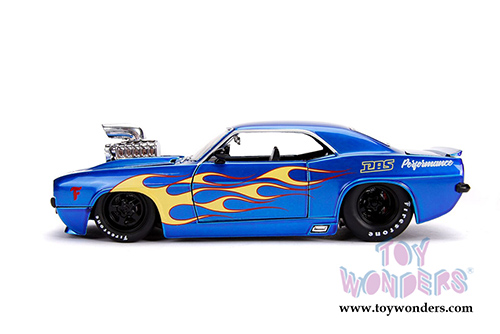 Jada Toys - Metals Die Cast | Big Time Muscle Chevrolet&reg; Camaro&reg; with engine Blower (1969, 1/24 scale diecast model car, Candy Blue/Yellow Flames) 30708
