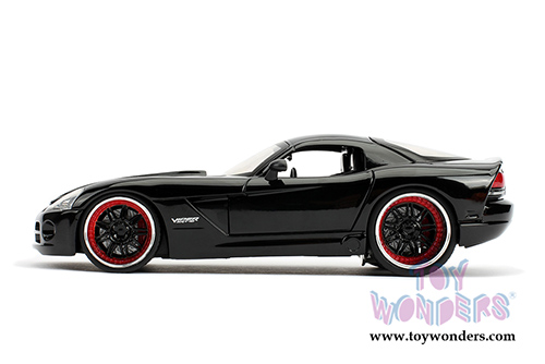 Jada Toys Fast & Furious - Letty's Dodge Viper SRT10 Hardtop (1/24 scale diecast model car, Black) 30731