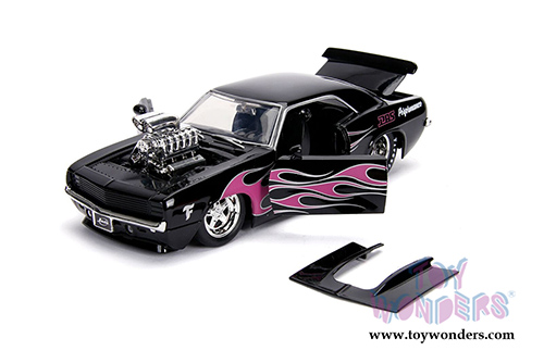 Jada Toys - Metals Die Cast | Big Time Muscle Chevrolet&reg; Camaro&reg; with engine Blower (1969, 1/24 scale diecast model car, Asstd.) 30977DP1