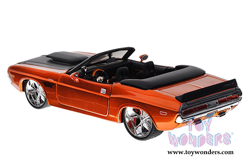 Maisto AllStars - Dodge Challenger R/T Convertible (1970, 1/24 scale diecast model car, Orange) 31026OR