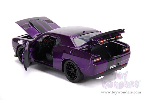 Jada Toys Bigtime Muscle - Dodge Challenger SRT Hellcat (2015, 1/24 scale diecast model car, Purple with Black Stripes) 31063