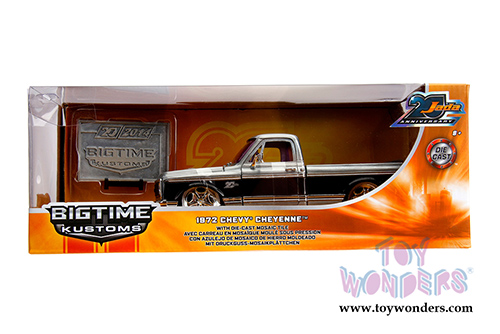 Jada Toys - 20th Anniversary | Bigtime Kustoms Chevrolet&reg; Cheyenne&trade; Pickup Truck (1972, 1/24, diecast model car, Raw Metal/Black) 31074