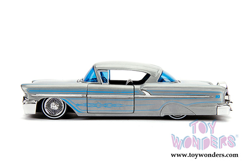 Jada Toys - 20th Anniversary | Street Low Chevrolet&reg; Impala&trade; Hardtop (1958, 1/24, diecast model car, Raw Metal/Blue) 31082