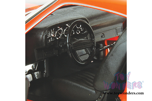 Maisto - Special Edition | Chevrolet&reg; Camaro&reg; Hardtop (1971, 1/18 scale diecast model car, Orange) 31131OR