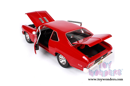 Maisto Special Edition - Chevrolet® Nova™ SS™ Coupe Hardtop (1970, 1/18 scale diecast model car, Red) 31132R 