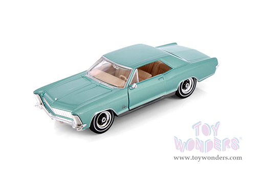 Showcasts® Collectibles -  Buick™ Riviera™ Hardtop (1965, 1/26 scale diecast model car, Blue) 31214BU MAP: $22.99