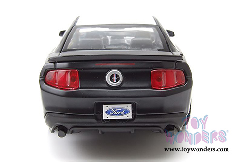 Maisto - Special Edition | Ford Mustang Boss 302 Hardtop (1/24 scale diecast model car, Matte Black/White) 31269BK