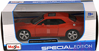 Maisto - Dodge Challenger SRT8 Hardtop w/ Sunroof (2008, 1/24 scale diecast model car, Orange) 31280OR