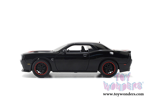 Jada Toys - Metals Die Cast | Bigtime Muscles Dodge Challenger SRT Hellcat Hardtop (2015, 1/24 scale diecast model car, Asstd.) 31318DP1