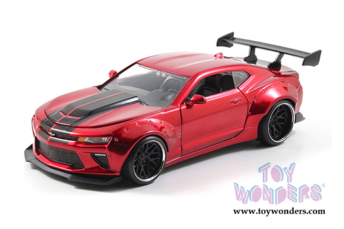 Jada Toys - Metals Die Cast | Bigtime Muscle Chevy&reg; Camaro&reg; SS Wide Body Hardtop (2016, 1/24 scale diecast model car, Asstd.) 31319DP1