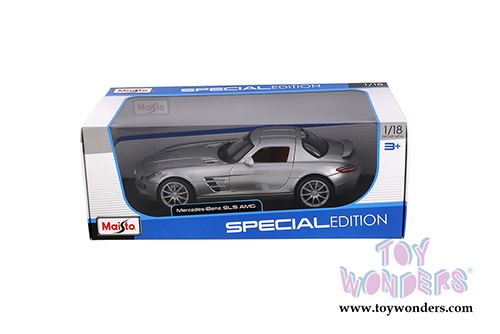  Maisto - Special Edition | Mercedes-Benz SLS AMG Hardtop (1/18 scale diecast model car, Silver) 31389SV