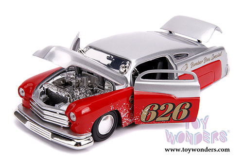 Jada Toy Bigtime Muscle - Mercury Custom #626 Bomber Bros Special Hardtop (1951, 1/24, diecast model car, Silver/Red) 31454