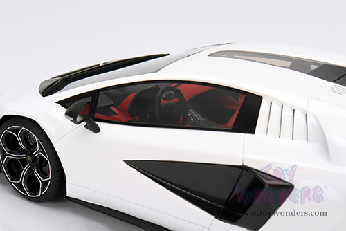  Maisto - Special Edition | Lamborghini Countach LPI 800-4 Hardtop (1/18 scale diecast model car, White) 31459W
