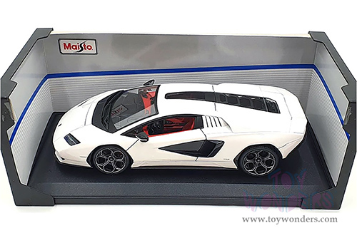  Maisto - Special Edition | Lamborghini Countach LPI 800-4 Hardtop (1/18 scale diecast model car, White) 31459W