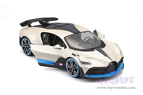 Maisto Special Edition - Bugatti DIVO Hardtop (1/24 scale diecast model car, White with Blue accents) 31526W