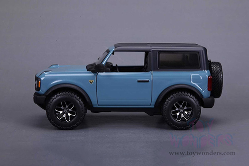  Maisto - Special Edition | Ford Bronco Badlands (2021, 1/24 scale diecast model car, Area 51 Blue) 31530BU