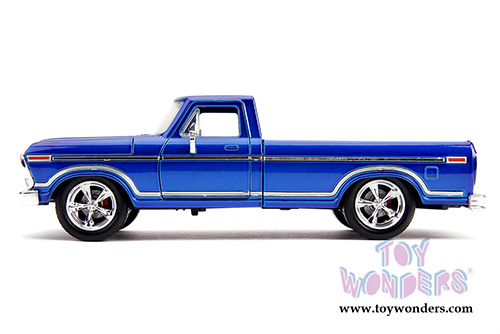 Jada Toys Just Trucks - Ford F-150 Custom Pickup (1979, 1/24 scale diecast model car, Candy Blue) 31597