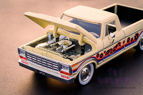 Jada Toys - I Love The 70's | Ford F-150 Pickup Truck (1979, 1/24 scale diecast model car, Cream) 31609