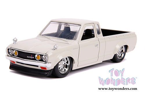 Jada Toys JDM Tuners&trade; - Datsun 620 Pickup (1972, 1/24, diecast model car, Asstd.) 31625DP1