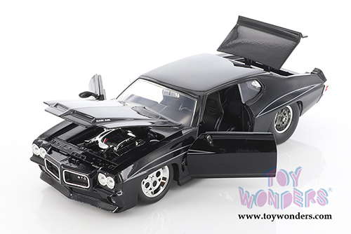 Jada Toys Bigtime Muscle | Pontiac&reg; GTO Judge Hardtop (1971, 1/24 scale diecast model car, Asstd.) 31646DP1