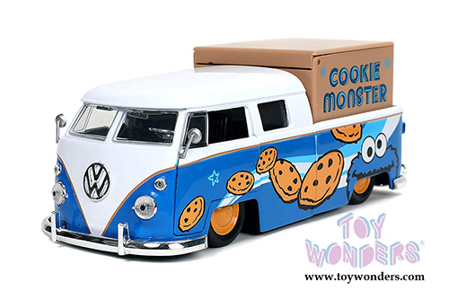 Jada Toys - Sesame Street Volkswagen Pick up Bus with Cookie Monster figure with Sound (1962, 1/24, diecast model car, Blue/White) 31751/4
