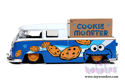Jada Toys - Sesame Street Volkswagen Pick up Bus with Cookie Monster figure with Sound (1962, 1/24, diecast model car, Blue/White) 31751/4
