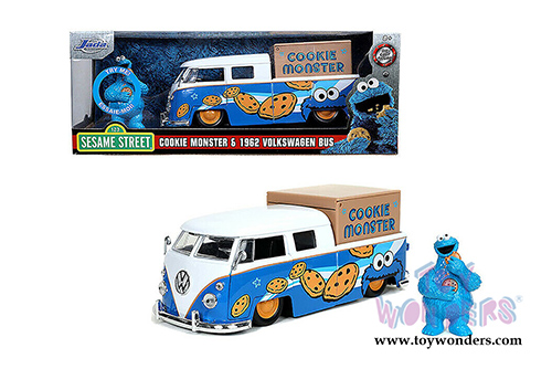 Jada Toys - Sesame Street Volkswagen Pick up Bus with Cookie Monster figure with Sound (1962, 1/24, diecast model car, Blue/White) 31751/4
