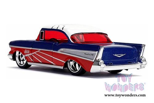 Jada Toys - Hollywood Rides | Marvel Avengers Falcon Chevrolet&reg; Bel Air&reg; (1957, 1/32 scale diecast model car, Blue/Red) 31762