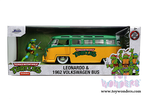 Jada Toys - Volkswagen Bus with Leonardo Figure "Teenage Mutant Ninja Turtles" (1962, 1/24, diecast model car, Yellow/Green) 31786