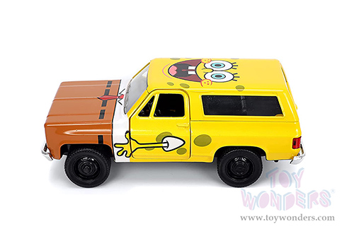 Jada Toys - Hollywood Rides | Chevy® K5 Blazer with SpongeBob SquarePants Figure (1980, 1/32 scale diecast model car, Brown/Yellow) 31798