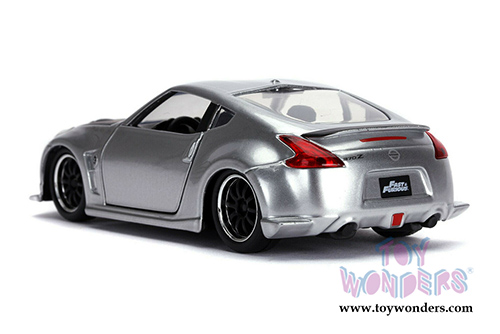 Jada Toys Fast & Furious - Gisele's Nissan 370 Hardtop (1/32 scale diecast model car, Silver) 31852