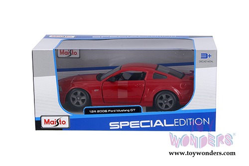 Maisto - Special Edition | Ford Mustang GT Hardtop (2006, 1/24 scale diecast model car, Red) 31997R