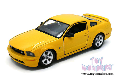 Maisto - Special Edition | Ford Mustang GT Hardtop (2006, 1/24 scale diecast model car, Yellow) 31997YL