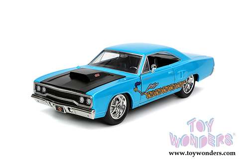Jada Toys - Looney Toons | Plymouth Road Runner with Wile E. Coyote Figure (1970, 1/24, diecast model car, Blue/Black) 32038/4
