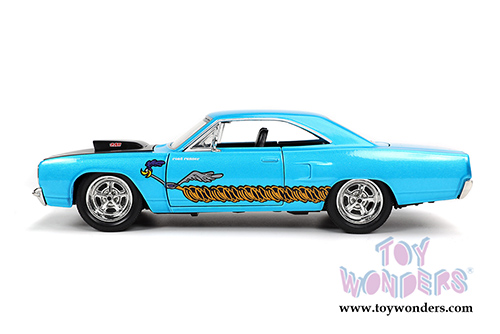 Jada Toys - Looney Toons | Plymouth Road Runner with Wile E. Coyote Figure (1970, 1/24, diecast model car, Blue/Black) 32038/4