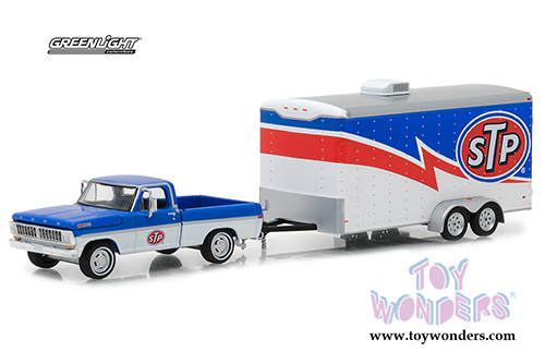 Greenlight - Hitch & Tow Series 12 Assortment A (1/64 scale diecast model car, Asstd.) 32120VA