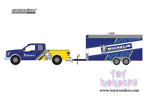 Greenlight - Hitch & Tow Series 13 | Ford F-150 and Enclosed Car Trailer Michelin Tires Racing (2016, 1/64 scale diecast model car, Blue) 32130C/24
