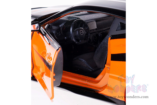 Maisto HD Custom - Chevrolet&reg; Camaro&reg; ZL1&trade; Hardtop (2017, 1/24 scale diecast model car, Black/Orange) 32271BK