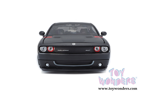 Maisto Design - Classic Muscle | Dodge Challenger Hardtop (2008, 1/24 scale diecast model car, Matte Black) 32529BK