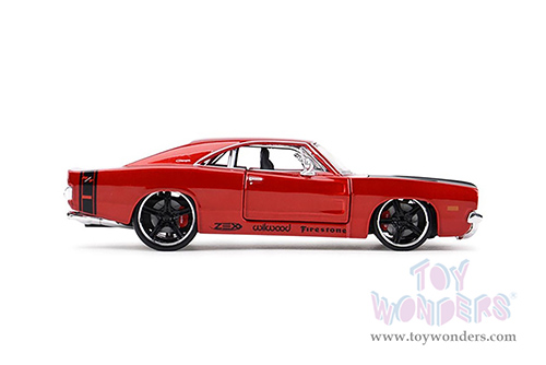 Maisto Design - Classic Muscle | Dodge Charger R/T Hardtop (1969, 1/25 scale diecast model car, Red/Black) 32537R