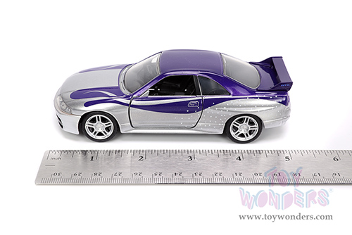 Jada Toys Fast & Furious - Nissan Skyline GT-R (BCNR33) (1/32 scale diecast model car, Purple/Silver) 32587