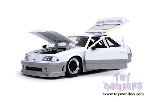 Jada Toys Bigtime Muscle - Ford Mustang GT Hardtop (1989, 1/24 scale diecast model car, Glossy White) 32668/4