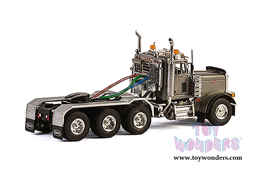 WSI Models - Peterbilt 379 8X4 4 Axle Truck (1/50 scale diecast model car, Silver) 33-2015