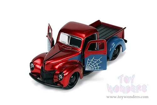 Jada Toys Hollywood Rides - Ford Pickup Truck with Proto-Suit Spider-Man Diecast Figurine (1941, 1/32 scale diecast model car, Candy Red/Blue) 33075