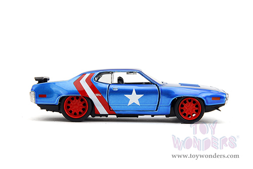Jada Toys - Hollywood Rides | Marvel Avengers Plymouth GTX with Captain America Diecast Figure (1972, 1/32 scale diecast model car, Blue/Red and White Stripes) 33081