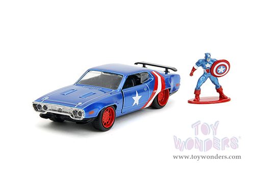 Jada Toys - Hollywood Rides | Marvel Avengers Plymouth GTX with Captain America Diecast Figure (1972, 1/32 scale diecast model car, Blue/Red and White Stripes) 33081